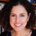 Photo of Nicole Siegel