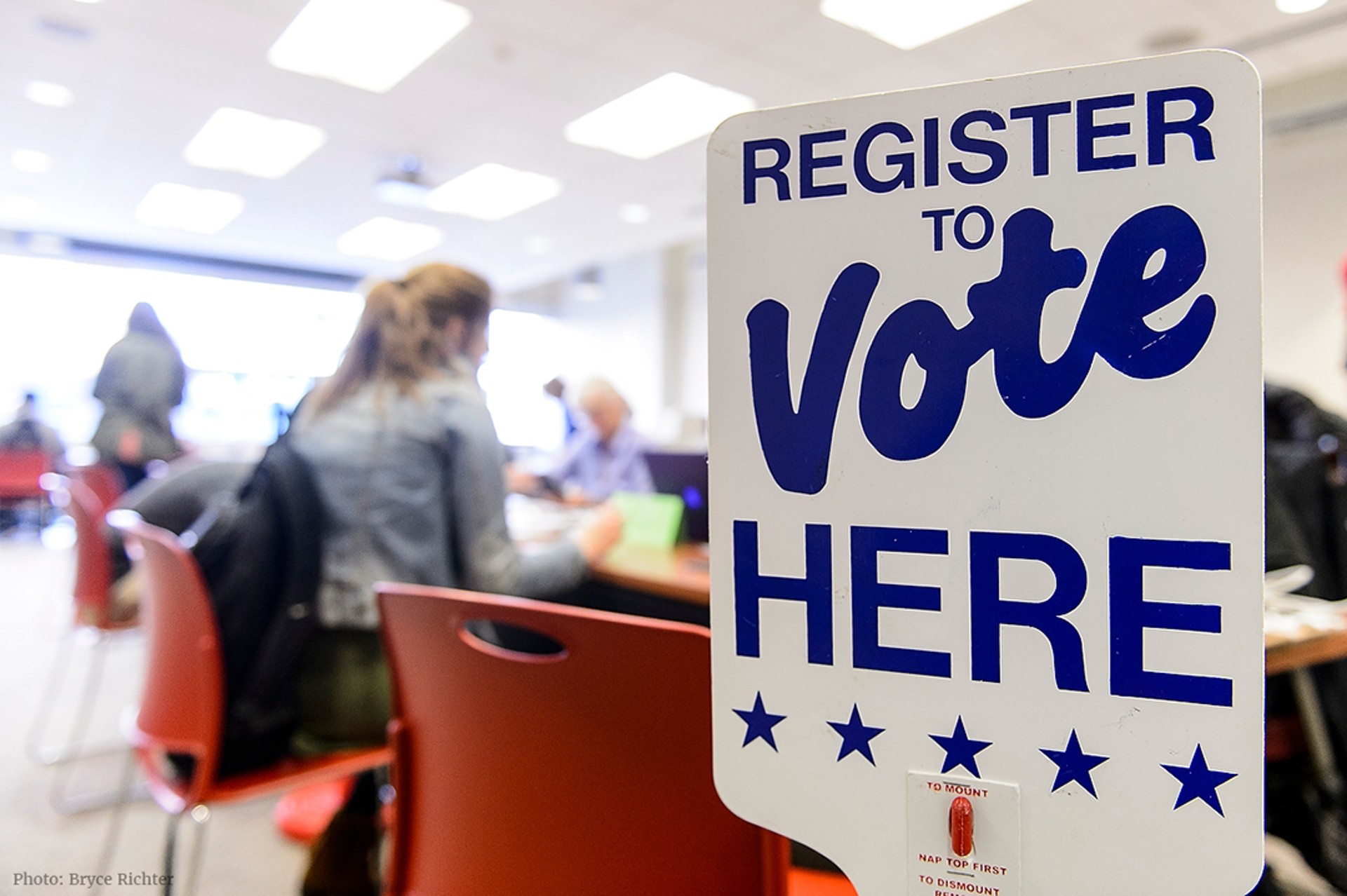 Early Voting Campus16 5753 Bryce Richter