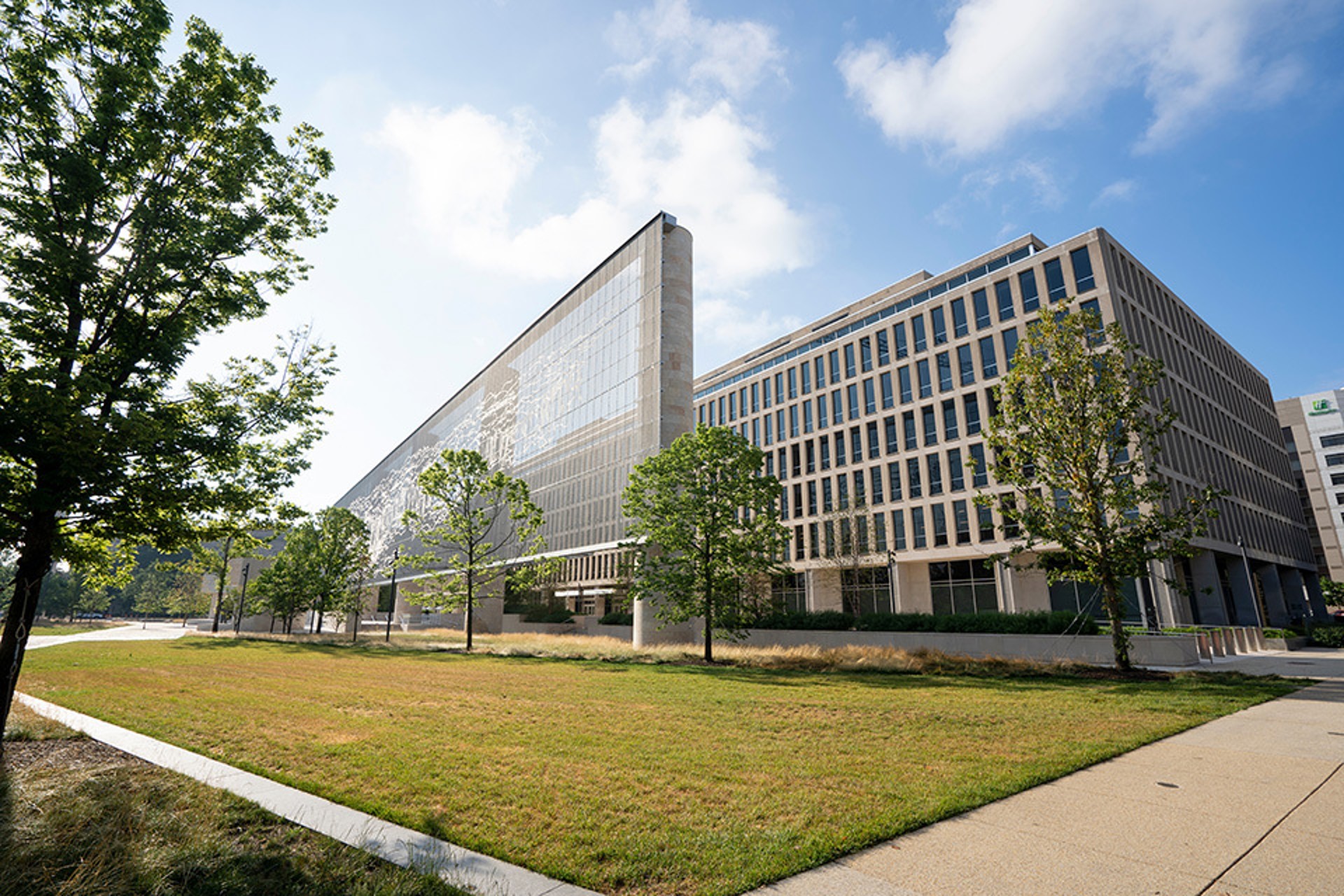 Shutterstock 2187471395 960x640