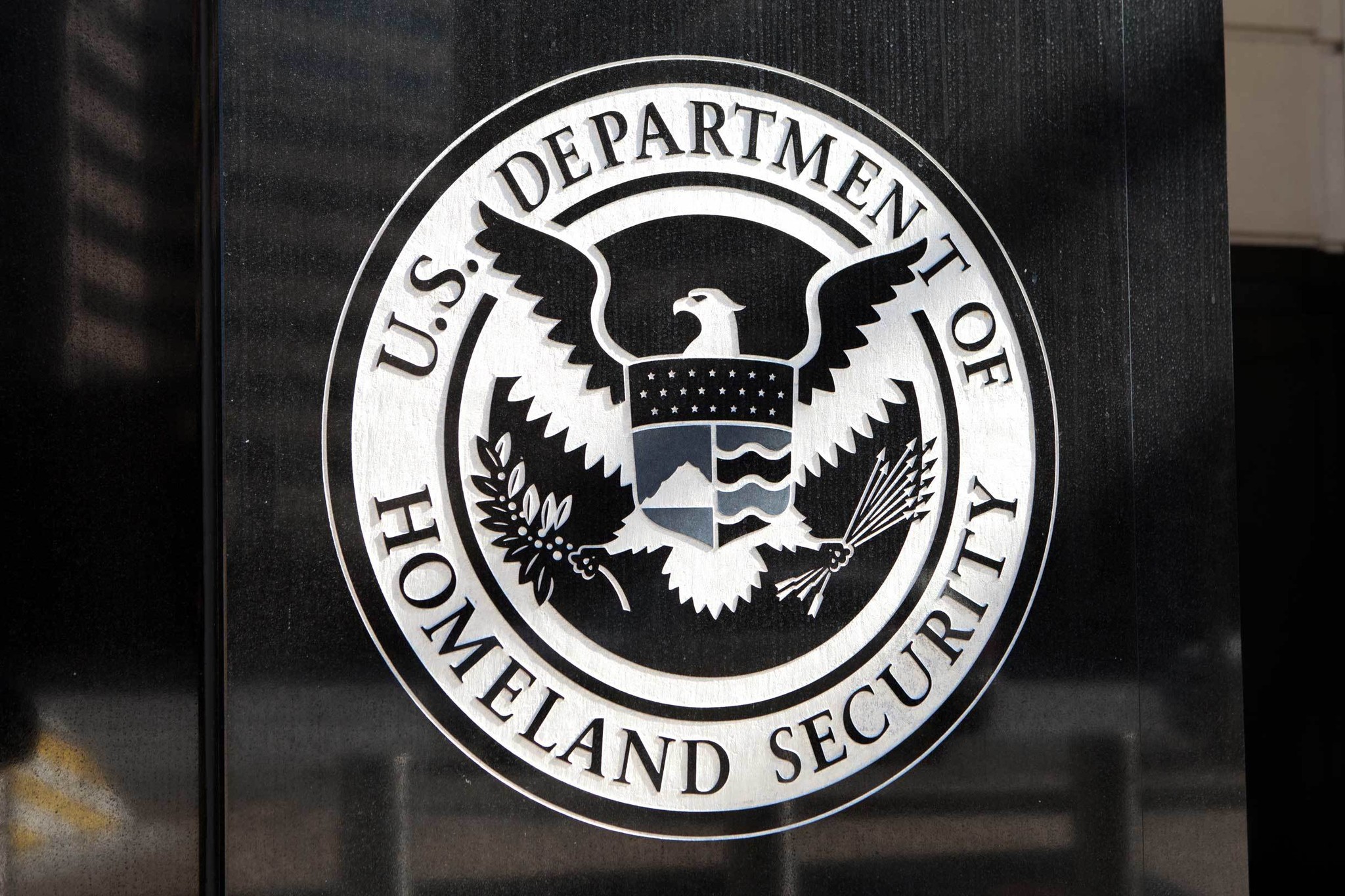 Dhs Sign