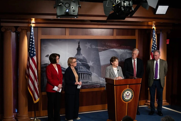 10dc democrats top lpbm super Jumbo