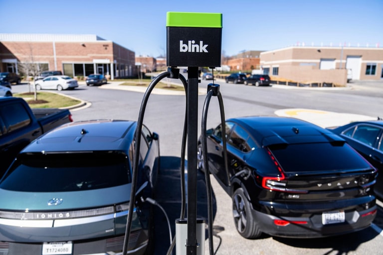 Blink charging 545 031124