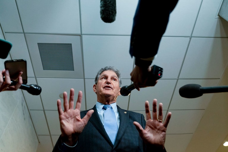 Girstjoe manchin