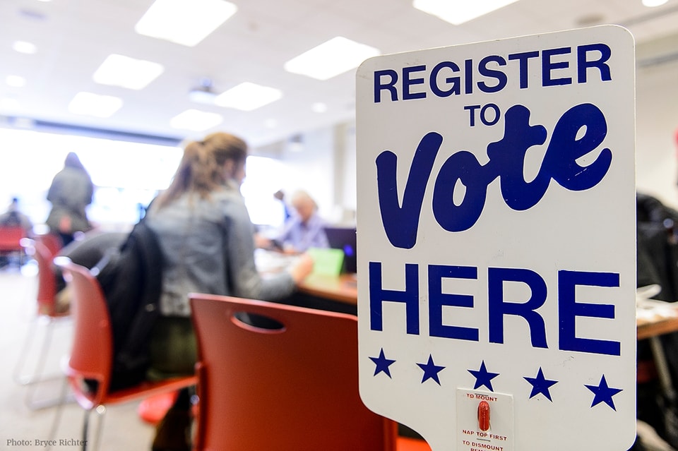 Early Voting Campus16 5753 Bryce Richter