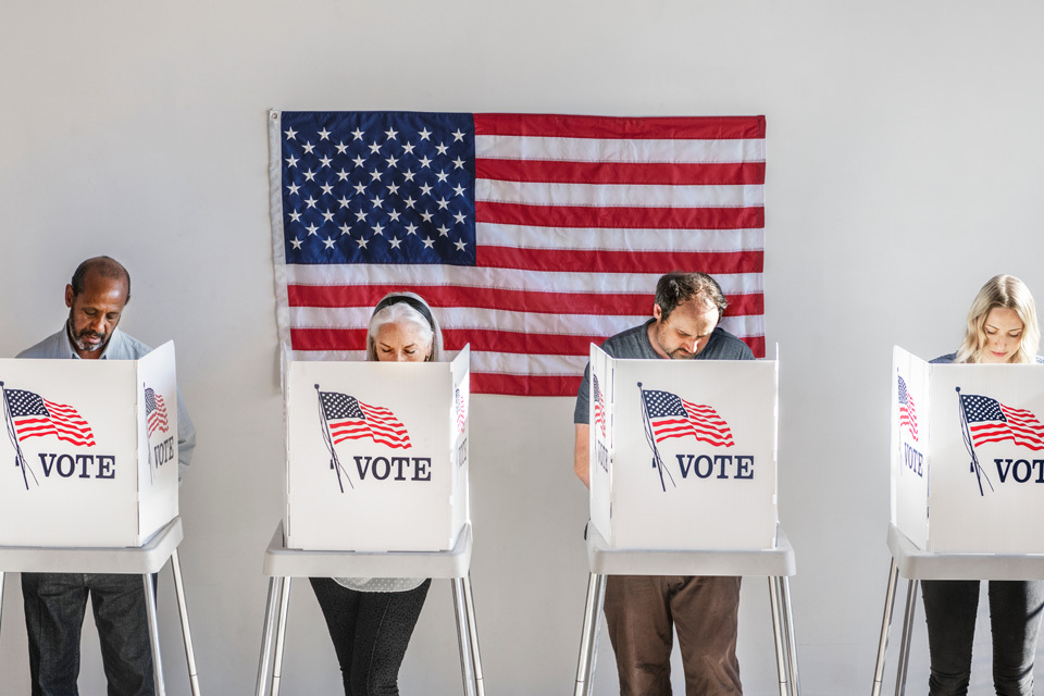 HG shutterstock 2007687656