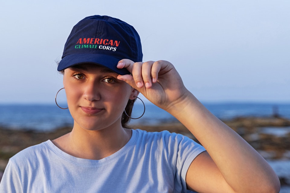 HG shutterstock 2042775443 1 25x