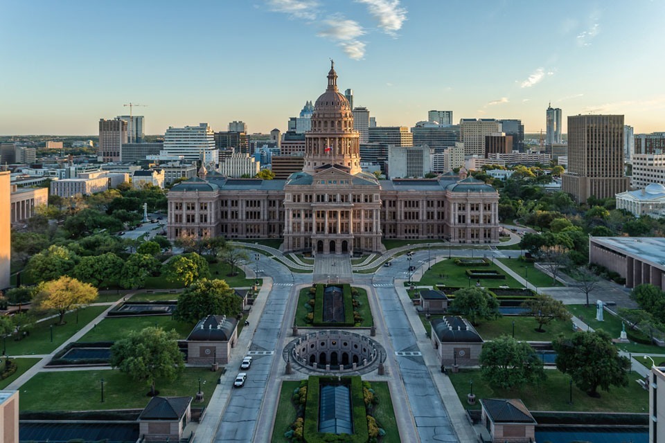 HG shutterstock 672833929